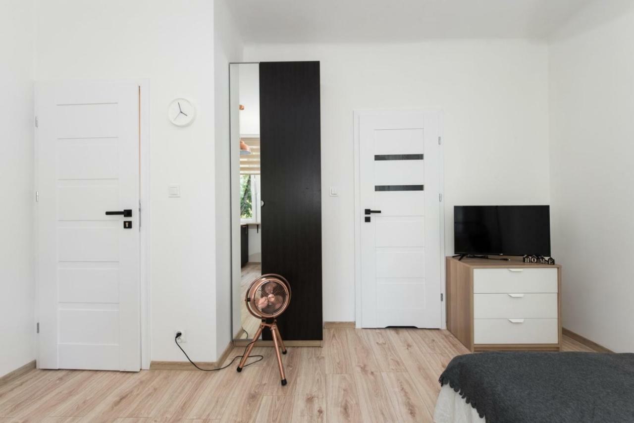 Superapart Gagarina Ministudio Apartment Warsaw